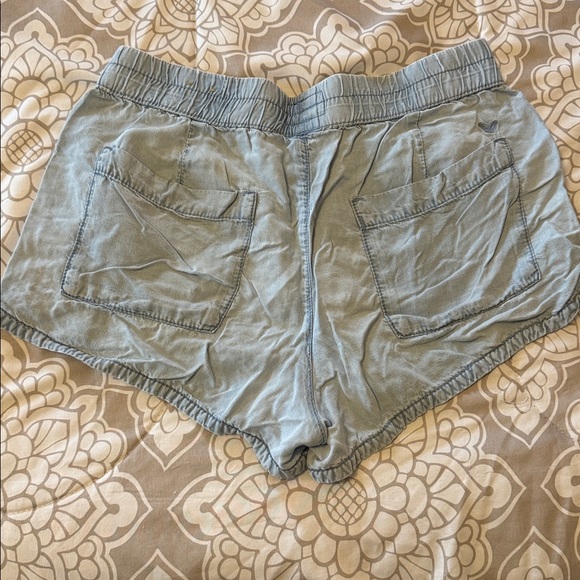 American Eagle Outfitters Sky Blue Shorts - Picture 2 of 6